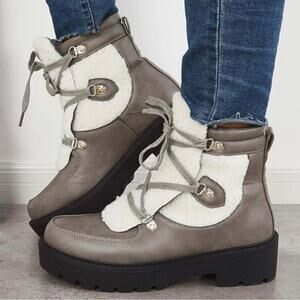 Tinstree Combat Ankle Boots Waterproof Lug Sole Work sz 9 NEW # M600